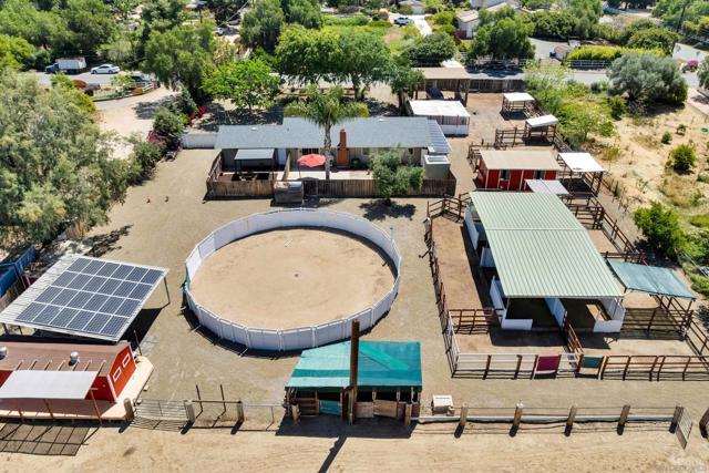 13918 Putney Rd, Poway CA: https://media.crmls.org/mediaz/22c539ac-99f5-4138-b5d3-c20cbc269521.jpg