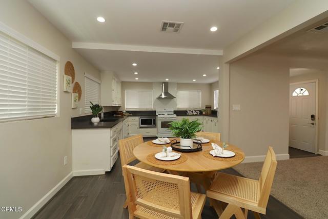 5026 Doreen Avenue, Temple City CA: https://media.crmls.org/mediaz/22c57d32-1bf4-436d-9fdd-df08e7a8b80e.jpg