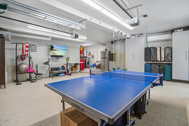 848 Greenridge Drive, La Canada Flintridge CA: https://media.crmls.org/mediaz/22c5f4fc-5a08-4c84-88d3-0dc641da0b93.jpg