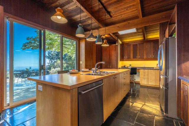 800 Rancho Prieta Road, Los Gatos CA: https://media.crmls.org/mediaz/22c76adc-8a64-4923-8afc-d40d951e0c92.jpg