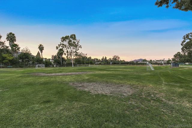 17162 Poblado Ct, San Diego CA: https://media.crmls.org/mediaz/22c7a536-7d16-4982-9878-74d0c00ae8ab.jpg