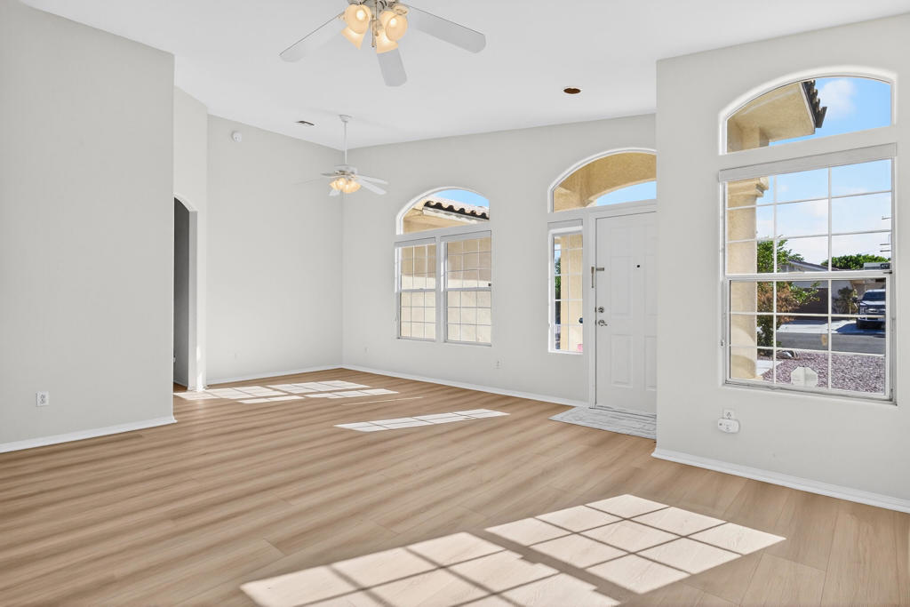 MLS #219139123PS image #2