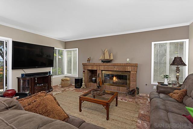 3708 Southridge, Oceanside CA: https://media.crmls.org/mediaz/22c9c769-d63d-4e29-88bf-16794417a99d.jpg