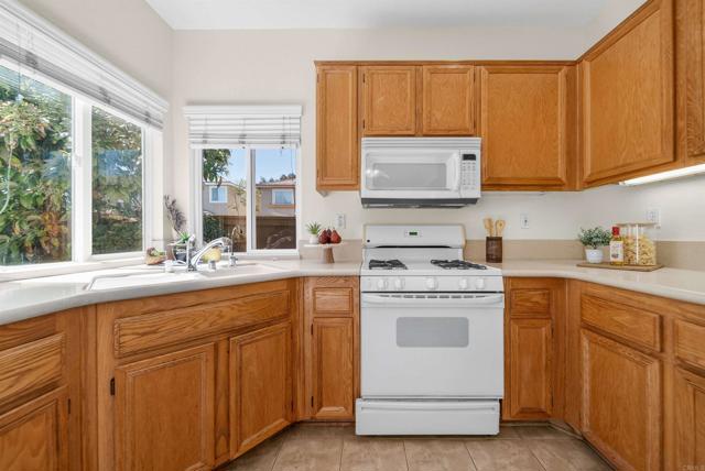 Detail Gallery Image 14 of 55 For 9783 Kika Ct, San Diego,  CA 92129 - 3 Beds | 2/1 Baths