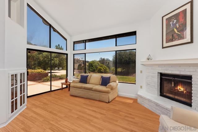 3453 Via Loma Vista, Escondido CA: https://media.crmls.org/mediaz/22cb6082-ecc7-43ef-8847-9979bf048633.jpg