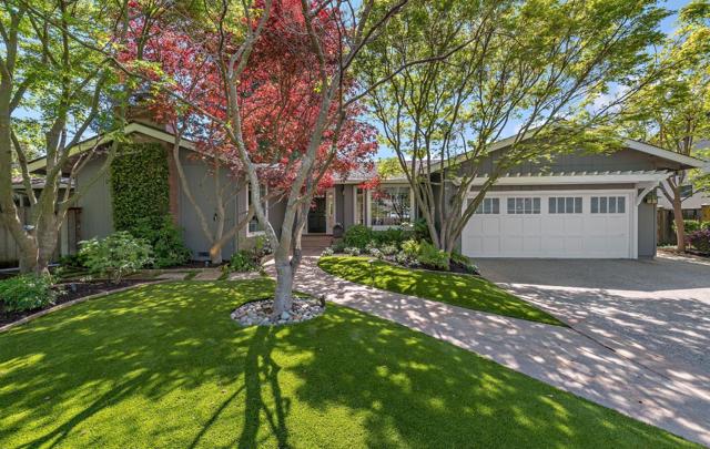 60 Vasilakos Way, Menlo Park CA: https://media.crmls.org/mediaz/22ccc307-edf0-4463-936e-c2e780a99ce7.jpg