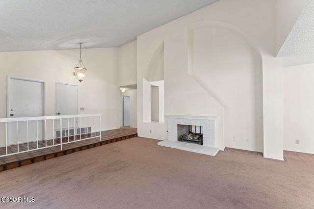 3116 Melody Lane, Simi Valley CA: https://media.crmls.org/mediaz/22cd72fa-1754-4e1f-891e-2da0e1351860.jpg