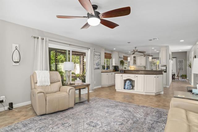 1990 Willowbrook Drive, Oceanside CA: https://media.crmls.org/mediaz/22cda8ef-aebc-4e1a-a2e9-804a290c542d.jpg
