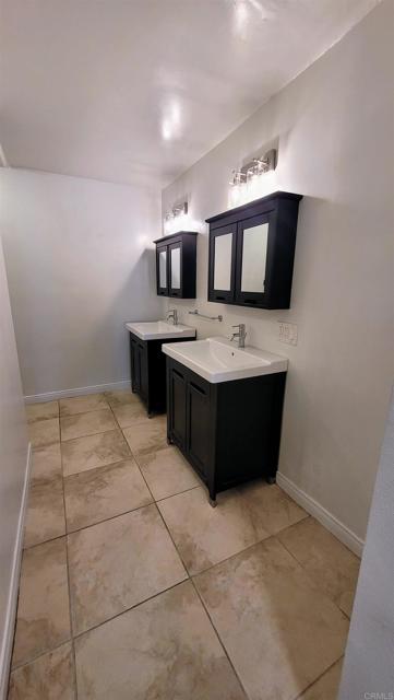 Detail Gallery Image 8 of 16 For 2625 Pirineos Way #224,  Carlsbad,  CA 92009 - 2 Beds | 2 Baths