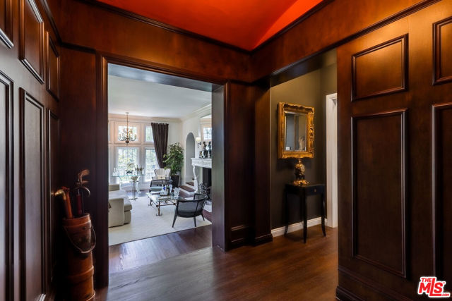 10335 Wilshire Boulevard, Los Angeles CA: https://media.crmls.org/mediaz/22d0ece3-3dce-429f-ace8-c07a0a632307.jpg