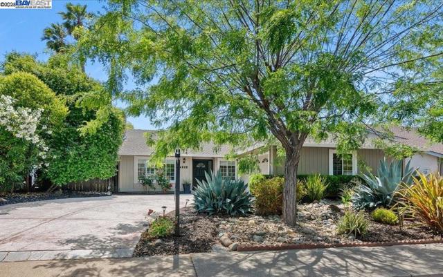 4532 Birch Bark Rd, Concord CA: https://media.crmls.org/mediaz/22d167c2-27ff-4582-9d63-13981c20ed70.jpg