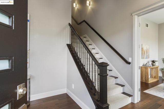 205 Sheridan RD, Oakland CA: https://media.crmls.org/mediaz/22d17a17-e83d-40dd-8ab1-ab264a3324af.jpg