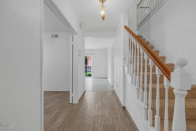 Detail Gallery Image 6 of 46 For 13941 Tyler St, Los Angeles,  CA 91342 - 4 Beds | 2 Baths