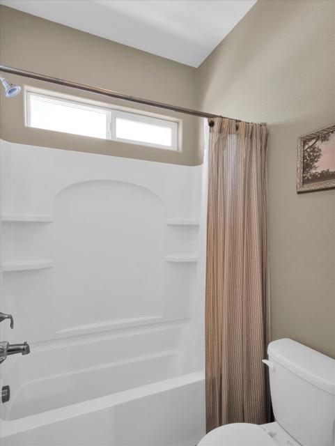 325 W Alcala Avenue, Mountain House CA: https://media.crmls.org/mediaz/22d3a5d8-908d-4efc-ac71-08f5a0fb9bd2.jpg