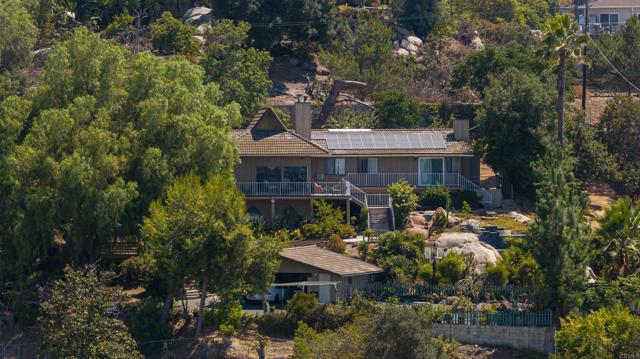 1135 OLD CHASE AVENUE, El Cajon CA: https://media.crmls.org/mediaz/22d50506-0c2e-489f-b02e-d40d5b25a386.jpg