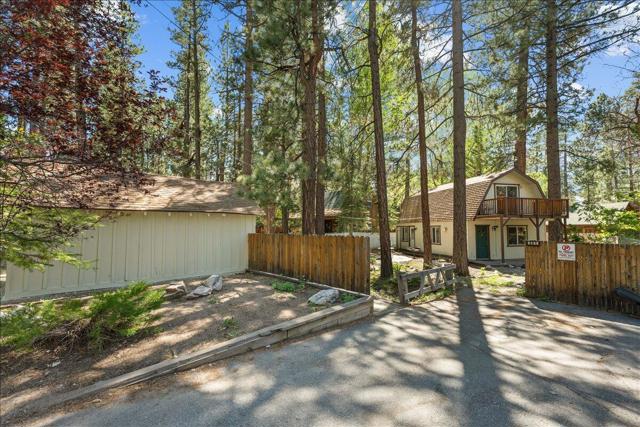 880 Jaybird Lane, Big Bear, CA 92315