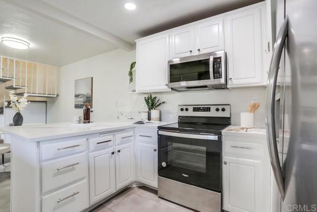 Detail Gallery Image 18 of 36 For 17489 Ashburton Rd, San Diego,  CA 92128 - 3 Beds | 2/1 Baths