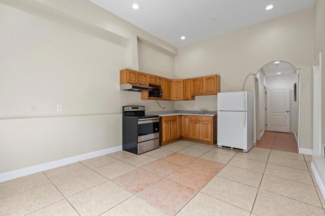 1047 Schwerin Street, Daly City CA: https://media.crmls.org/mediaz/22d6a4e4-650f-4a13-8652-b3bae0bc38c9.jpg