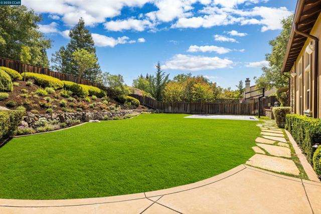 837 O'Brien Place, Danville CA: https://media.crmls.org/mediaz/22d8d2b9-d7e1-4bca-8222-72e8b35a4dbe.jpg