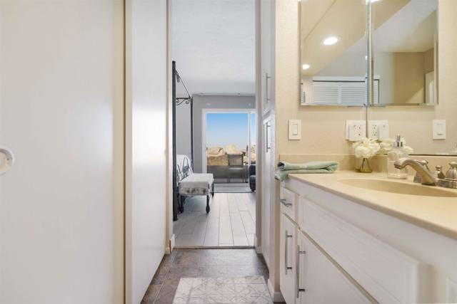 1502 Seacoast Drive, Imperial Beach CA: https://media.crmls.org/mediaz/22d97fe9-f821-4eef-9ead-bfec2f3f61c3.jpg