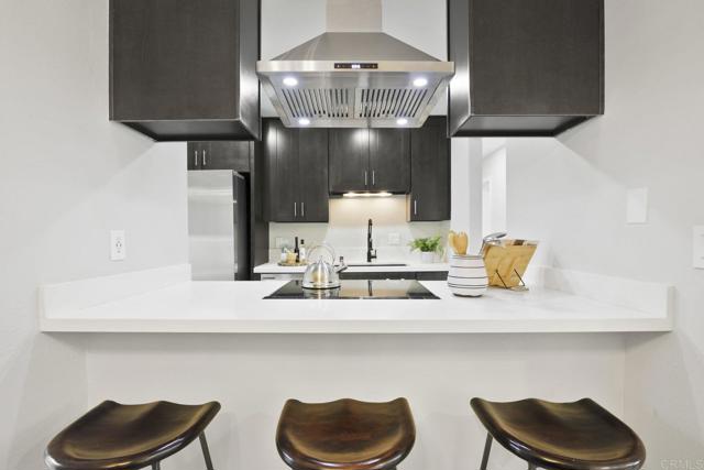 Detail Gallery Image 6 of 21 For 3230 Ashford Street a,  San Diego,  CA 92111 - 2 Beds | 2 Baths