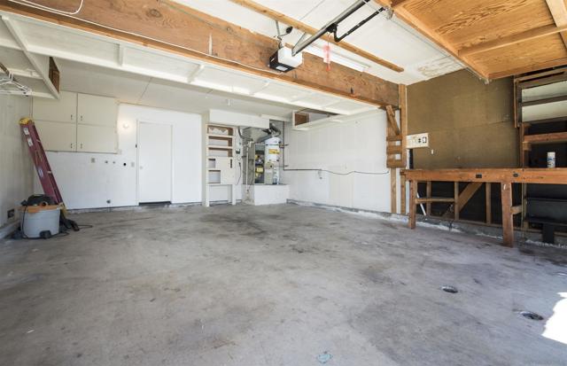 630 Thunder Gln, Escondido CA: https://media.crmls.org/mediaz/22da44d7-7b9a-4ef6-8394-6502231ca4e8.jpg