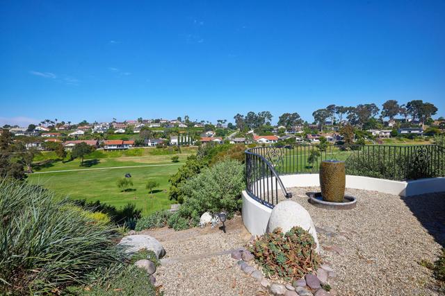 350 Punta Baja Dr, Solana Beach CA: https://media.crmls.org/mediaz/22daae1b-2778-46a2-ae64-b325eceb0166.jpg