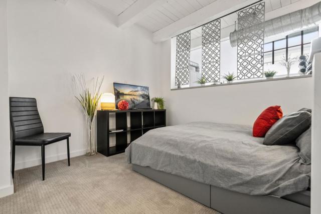 334 Santana Row, San Jose CA: https://media.crmls.org/mediaz/22db65f4-4656-40bd-9289-861eeb9a56ac.jpg