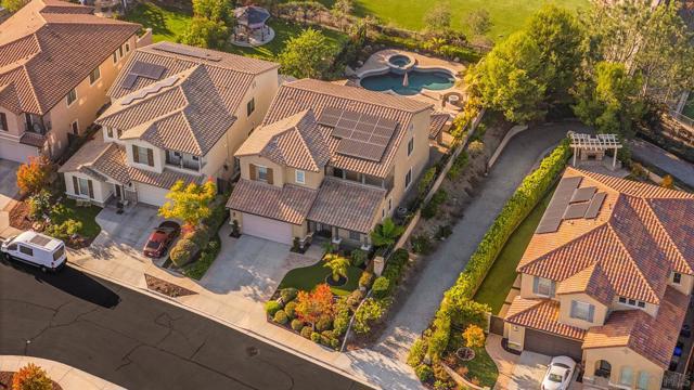 542 Adobe Estates Dr, Vista CA: https://media.crmls.org/mediaz/22db8df8-73ca-4b05-8fe8-f286b1736232.jpg