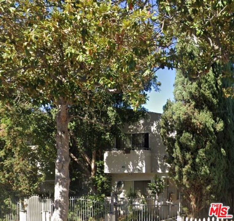 4611 MELBOURNE Avenue, Los Angeles, CA 90027