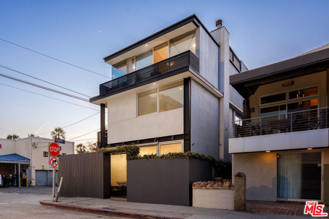 17 North VENICE Boulevard photo 1