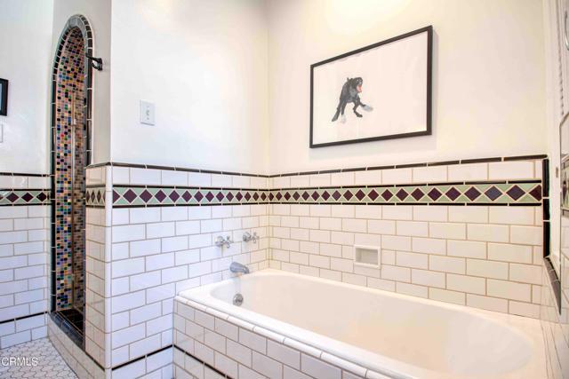 Detail Gallery Image 23 of 50 For 1014 Stearns Dr, Los Angeles,  CA 90035 - 3 Beds | 3 Baths