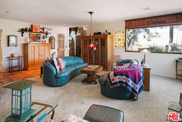 25617 Isle Of View Place photo 5