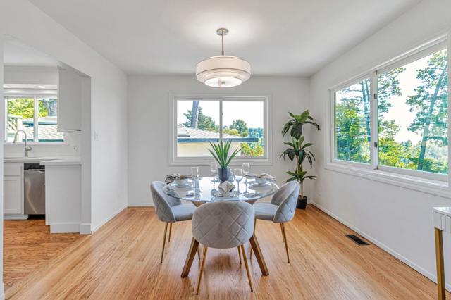 6827 Ridgewood Drive, Oakland CA: https://media.crmls.org/mediaz/22dd77ee-162a-429e-880f-2ff73044929b.jpg