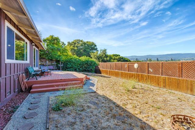1020 Green Valley Road, Watsonville CA: https://media.crmls.org/mediaz/22ddc90a-ccb9-4b5a-993d-1d08c0f88a6b.jpg