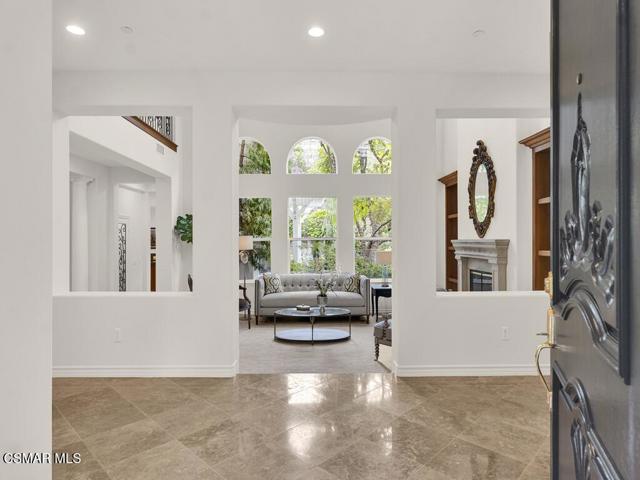 5455 Via Olas, Newbury Park CA: https://media.crmls.org/mediaz/22ddd8f5-46ff-44a3-b880-3cbf1cb2c259.jpg