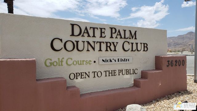 38 Paseo Laredo N, Cathedral City CA: https://media.crmls.org/mediaz/22ddf5c6-49dc-44f2-8876-b5e72d7e78b3.jpg
