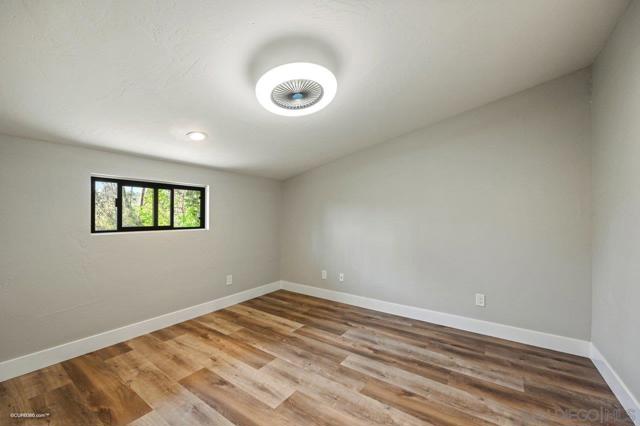 Image 18 of 37 For 6611 Lago Corte