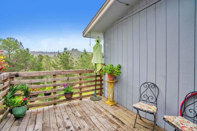 25351 Boots Road, Monterey CA: https://media.crmls.org/mediaz/22de3480-898b-4485-9de9-37deb7350f03.jpg
