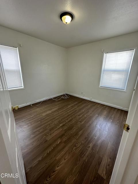 135 N Roosevelt Avenue, Oxnard CA: https://media.crmls.org/mediaz/22de55ae-3c34-4964-b90b-d9ba3228867c.jpg