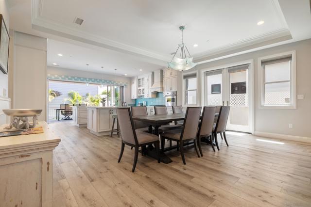 839 Reed Avenue, Pacific Beach (San Diego) CA: https://media.crmls.org/mediaz/22def8ef-69aa-407f-9db9-17a1693a0300.jpg