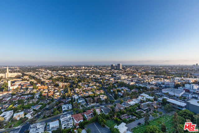 10800 Wilshire Boulevard, Los Angeles CA: https://media.crmls.org/mediaz/22df37ca-48fe-4396-9276-087e6e25c530.jpg