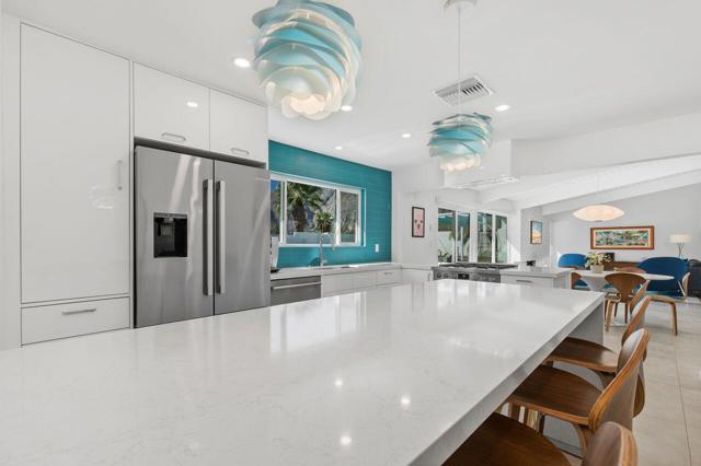 411 E Racquet Club Road, Palm Springs, CA 92262