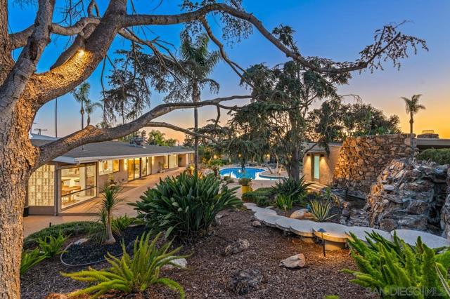 11020 Horizon Hills Dr, El Cajon CA: https://media.crmls.org/mediaz/22dfe6c5-d6ce-4520-8196-996a302637f5.jpg