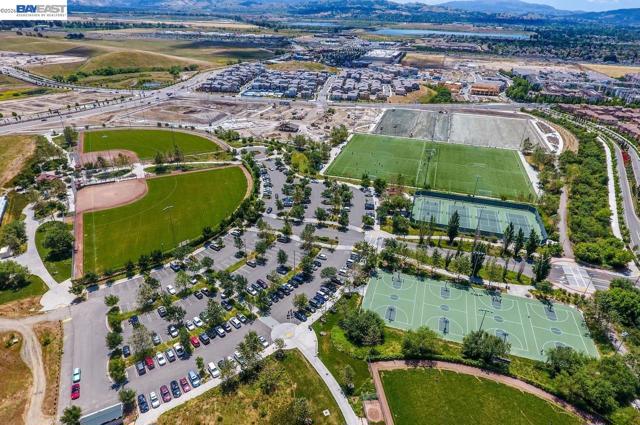 3651 Branding Iron Pl, Dublin CA: https://media.crmls.org/mediaz/22e1bb8e-41d7-4780-90b8-cc02b8e06ec6.jpg