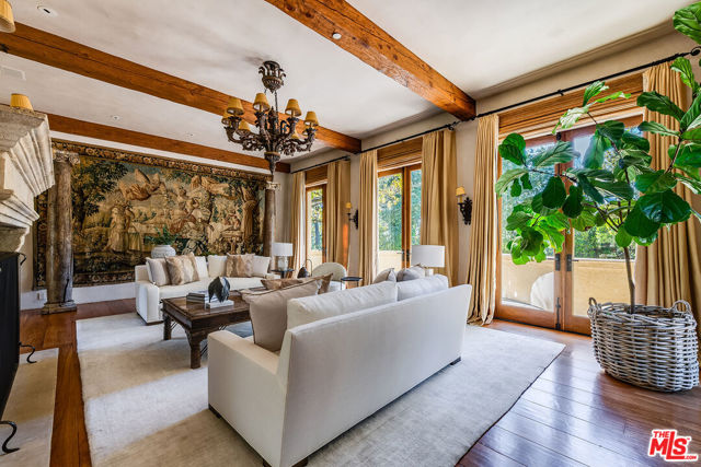 Image 10 of 49 For 1550 Amalfi Drive