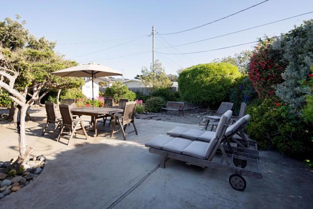 1267 Ocean View Boulevard, Pacific Grove CA: https://media.crmls.org/mediaz/22e260f5-34fb-4a78-a04e-8f14908b2f50.jpg