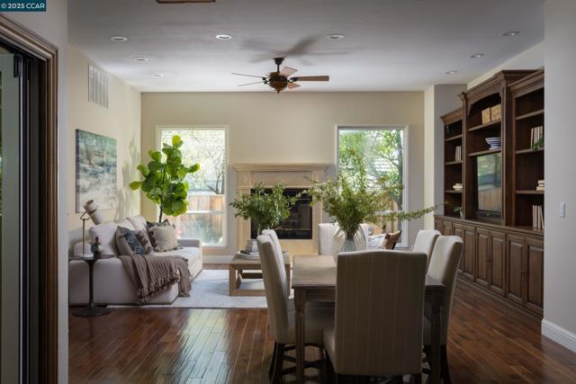 5427 Blackhawk Dr, Danville CA: https://media.crmls.org/mediaz/22e27649-03bb-4b4c-9452-cab277caf22d.jpg