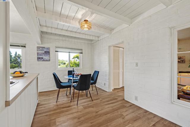 22756 Bayview Ave, Hayward CA: https://media.crmls.org/mediaz/22e28969-dcd7-4310-aa24-5e98c8b9a8e1.jpg
