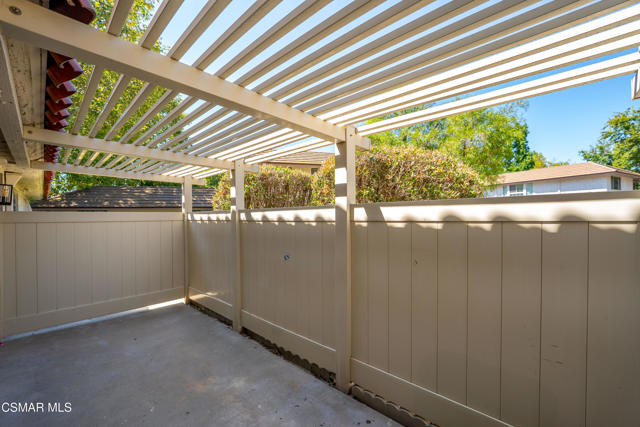 2845 Instone Court, Westlake Village CA: https://media.crmls.org/mediaz/22e2d9a9-11b2-4bad-9d6b-6718c736e2c5.jpg